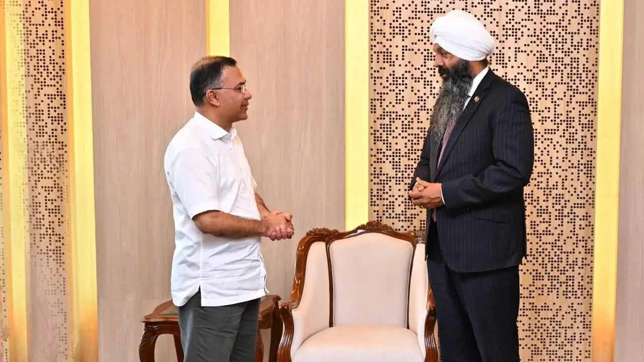 অর্থনীতি ও পরিবেশের ওপর চাপ বাড়াচ্ছে রোহিঙ্গারা