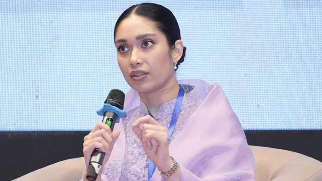 জাইমার অর্জনগুলোকে পারিবারিক পরিচয়ের আড়ালে ফেলে দেওয়া ন্যায্য নয়