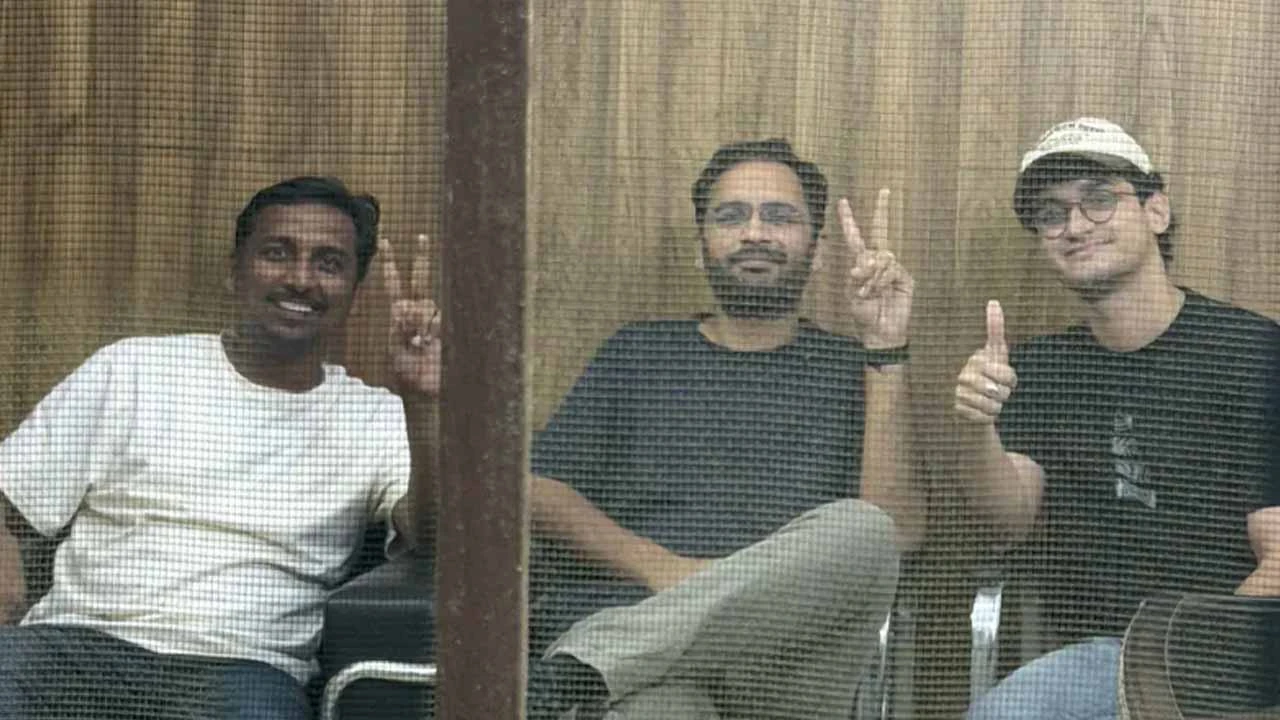 যন্তর মন্তরে প্রবেশে সিজেপির শীর্ষ ২ নেতার কারাদণ্ড
