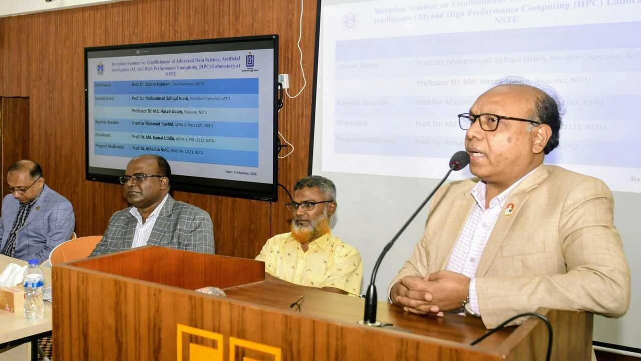 নোবিপ্রবিতে ডেঙ্গু প্রতিরোধে র‍্যালি ও পরিচ্ছন্নতা অভিযান অনুষ্ঠিত