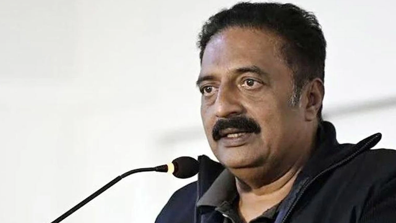 সরকার পতন চাই, তবে বাংলাদেশ-নেপালের মতো করে নয়