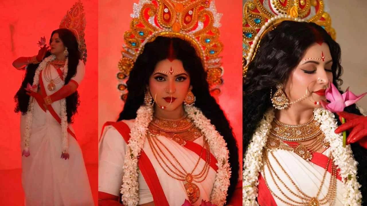 দুর্গারূপে নজর কাড়লেন পরীমণি