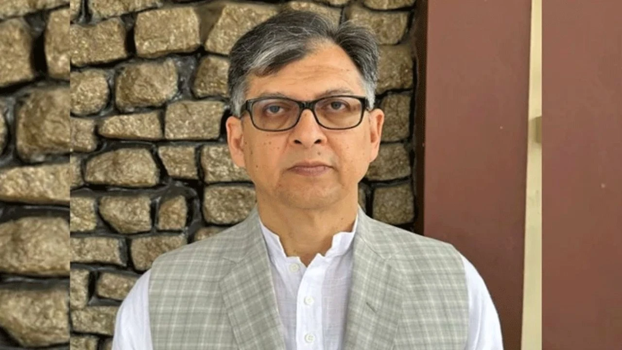 প্রতিবেশী দেশের ভরসায় ক্ষমতায় থাকার রাজনীতিতে বিশ্বাস করি না: স্বরাষ্ট্রমন্ত্রী