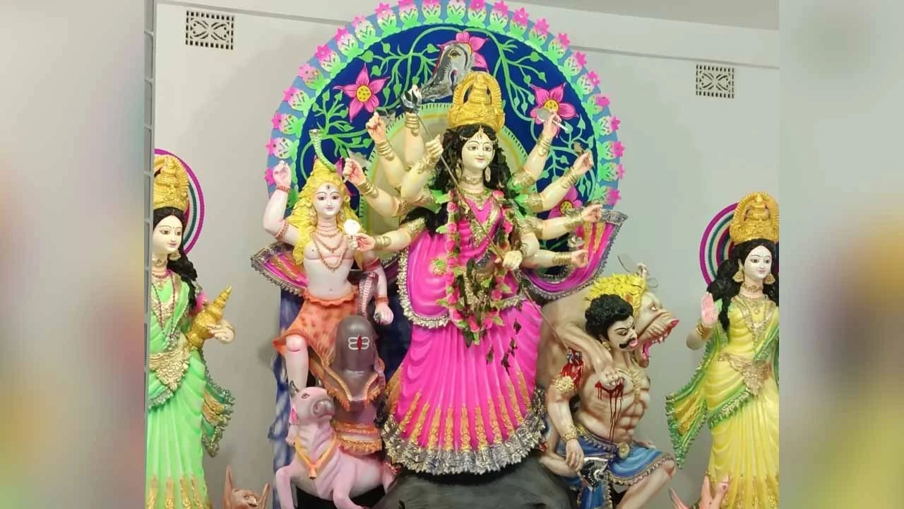 পলাশে সনাতনীরা এবার মহা ধুমধামে উপভোগ করেছে দুর্গাপূজা