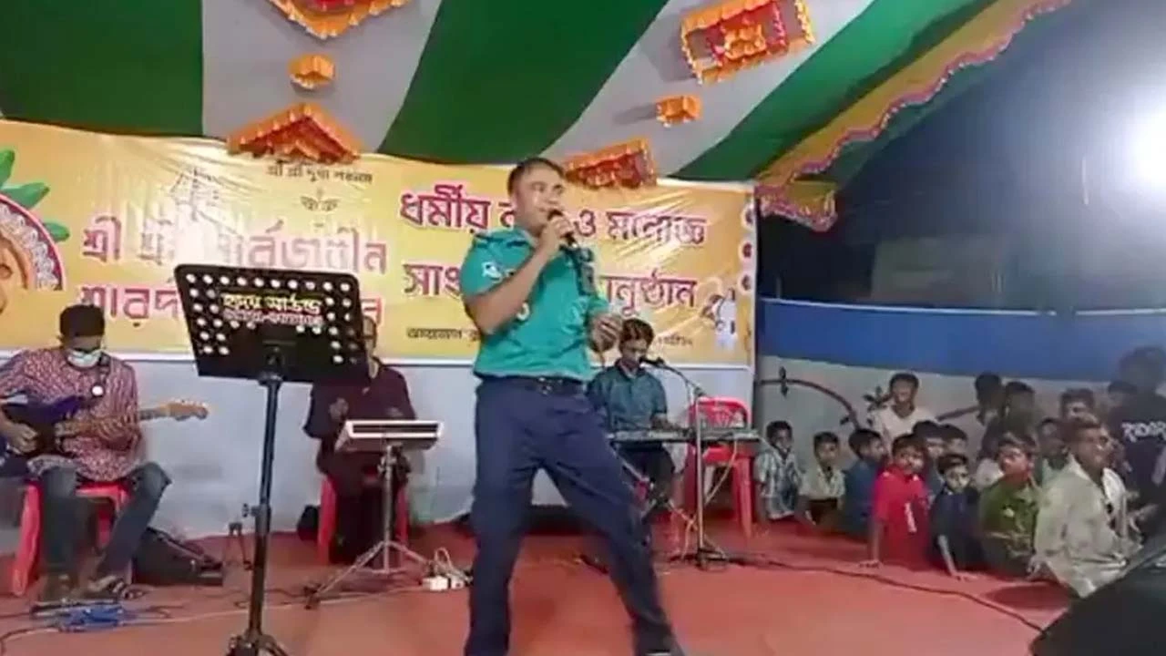 নিরাপত্তার দায়িত্ব ছেড়ে গানের অনুষ্ঠানে, এএসআই প্রত্যাহার