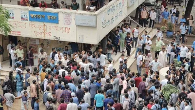 জকসু ভিপি-জিএসকে ক্যাম্পাসছাড়া করলো ছাত্রদল