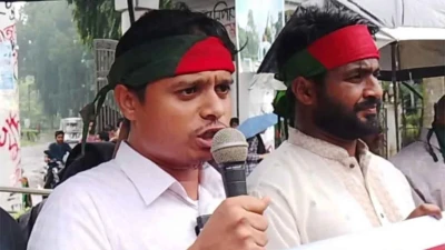ধৈর্যের বাঁধ ভেঙে গেলে ছাত্রদলের পিঠের চামড়া তুলে ফেলবো