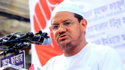 জামায়াতকে ‘ইসলামী’ দল বলা যায় না: চরমোনাই পীর