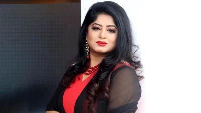 মিথ্যা গল্পে মৌসুমীর ‘আ বিউটিফুল লাই’