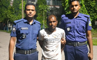 বাকৃবিতে নৌকা থেকে গাঁজাসহ আটক ১, ক্যাম্পাসে সরবরাহ করতেন মাদক