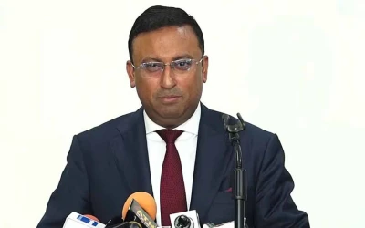 ‘ভারত যাচ্ছেন প্রধানমন্ত্রী’ শুনে অট্টহাসি পররাষ্ট্র প্রতিমন্ত্রীর