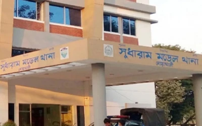 নোয়াখালীতে সেনাবাহিনীর পোশাকে প্রবাসীর বাড়িতে ডাকাতি, স্বর্ণ-টাকা লুট