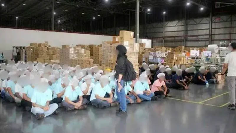 ২৬ বাংলাদেশি মালয়েশিয়ায় আটক