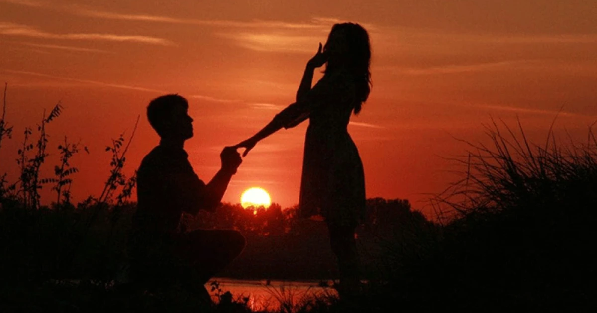 পছন্দের মানুষকে আজ বলে ফেলুন ভালোবাসি