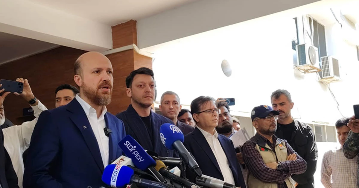 রোহিঙ্গাদের অবস্থা দেখতে কক্সবাজারে ওজিল ও এরদোয়ান পুত্র বিলাল