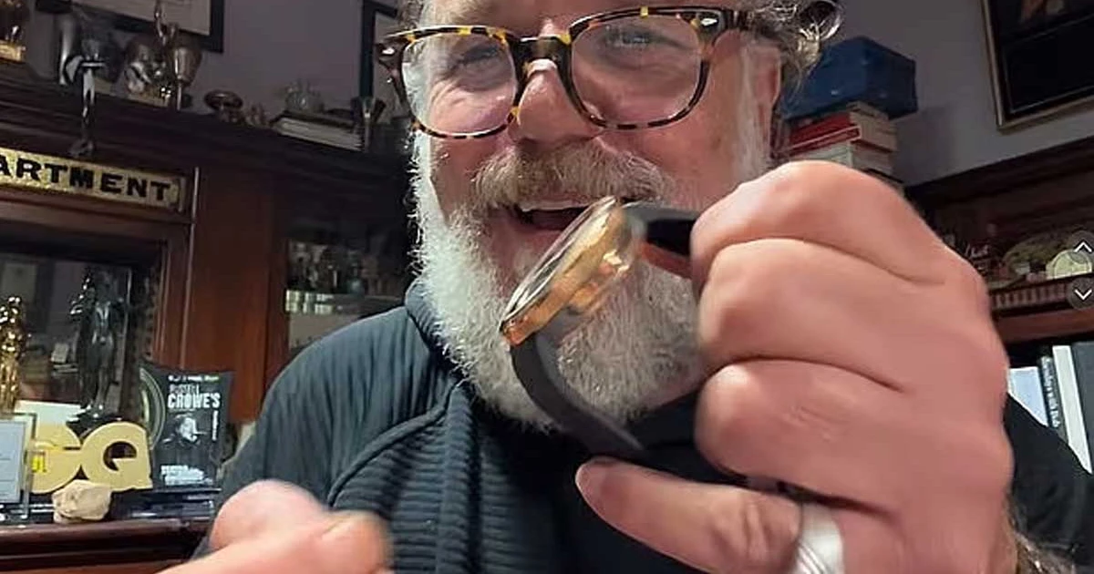 টিকটকে ফাঁস হলো অস্কারজয়ী অভিনেতার গোপন জগত