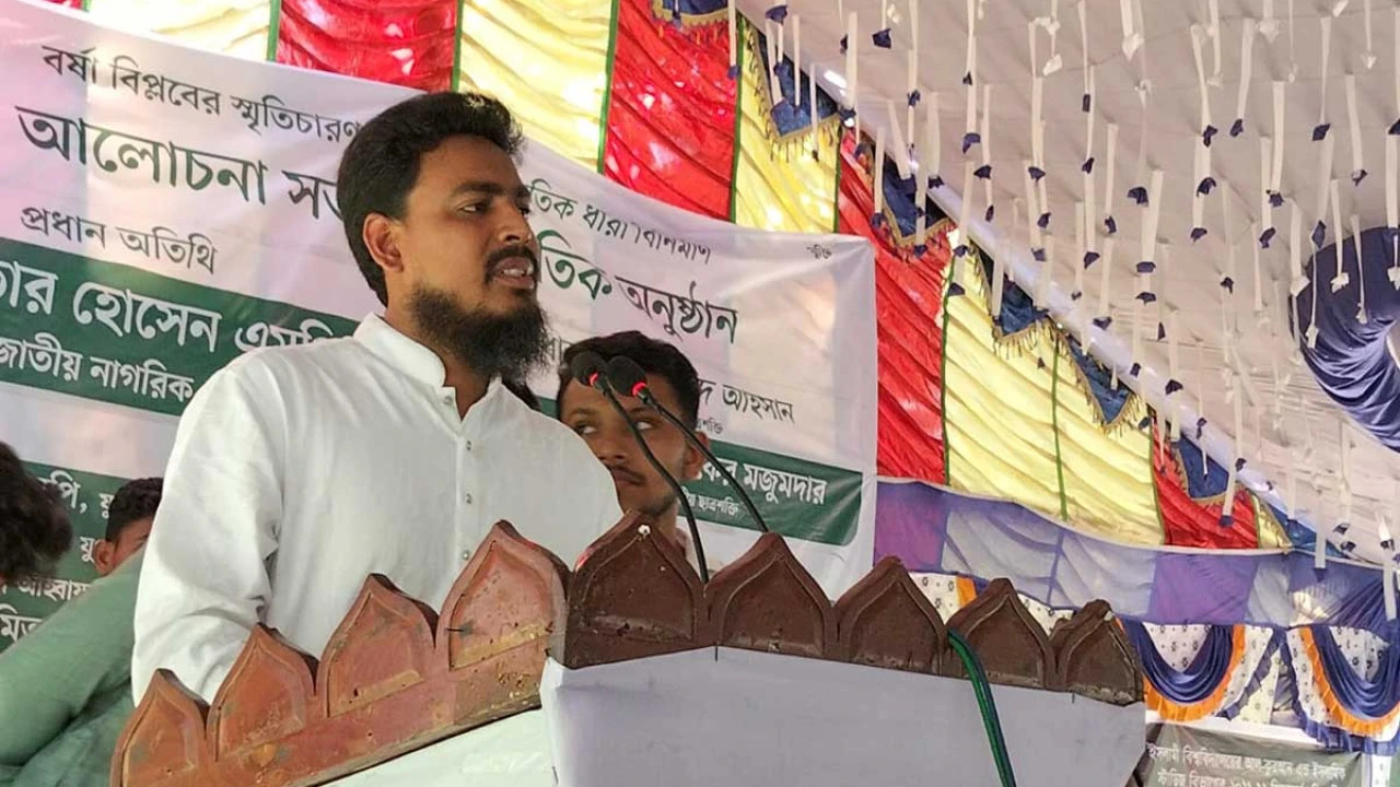 বিএনপি সাহাবুদ্দিন চুপ্পুকে ‘সেফ এক্সিট’ দিতে চায় : আখতার হোসেন