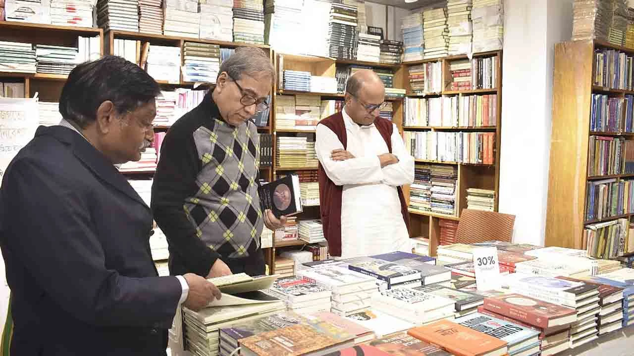 ইউপিএলের বইমেলায় ৭০ শতাংশ মূল্যছাড়