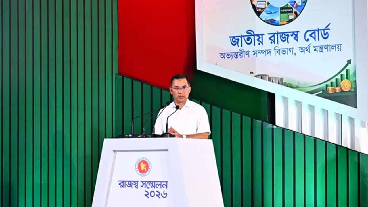 ফ্যাসিবাদমুক্ত বাংলাদেশে এবার আমাদের ঘুরে দাঁড়ানোর পালা: প্রধানমন্ত্রী