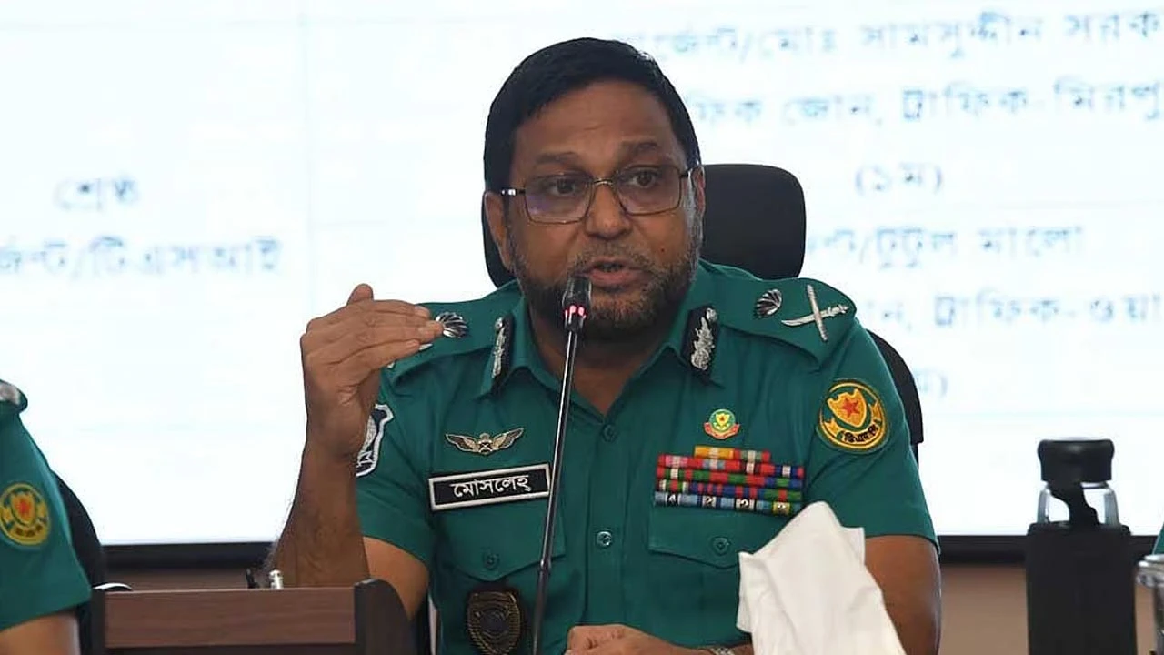 রাজধানীর প্রবেশপথ-গুরুত্বপূর্ণ স্থানে নিরাপত্তা জোরদারের নির্দেশ ডিএমপির