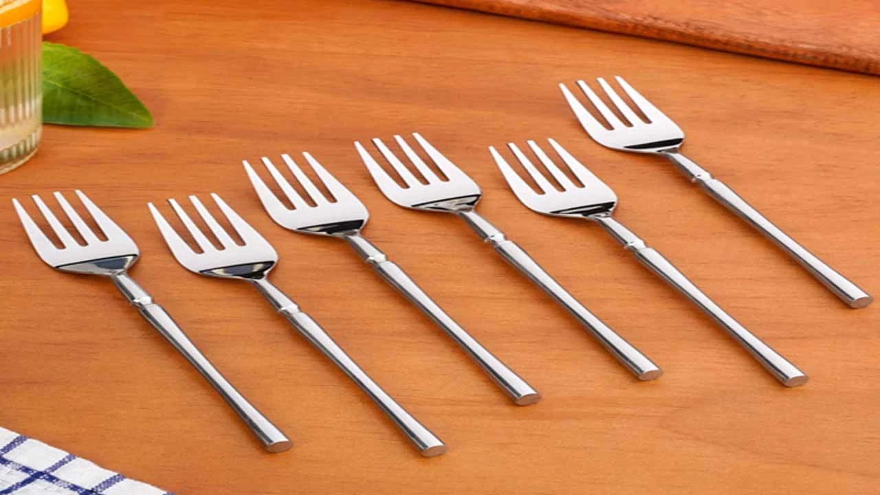 কাঁটাচামচে কেন চারটি কাঁটা থাকে?