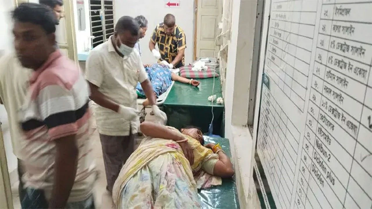 তরুণীর সিঁথিতে সিঁদুর দেওয়াকে কেন্দ্র করে রক্তক্ষয়ী সংঘর্ষ, আহত ৫