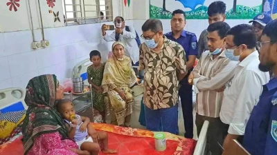 গাইবান্ধায় হঠাৎ হাসপাতাল পরিদর্শনে স্বাস্থ্যমন্ত্রী; চিকিৎসকসহ দুজন বরখাস্ত