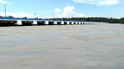তিস্তা নদীর পানি আবারও বিপদসীমার ১সেন্টিমিটার উপরে