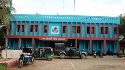 ঘরে ঢুকে ঘুমন্ত ব্যক্তিকে জবাইয়ের চেষ্টা
