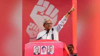 ঠাকুরগাঁওয়ের নাট্যমঞ্চ থেকে রাজনীতির মহামঞ্চ-বঙ্গভবনের পথে মির্জা ফখরুল