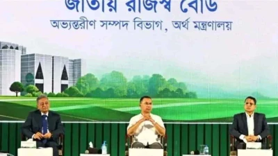 অপ্রয়োজনীয় খাতে ব্যয় কমানোর চেষ্টা করছে সরকার