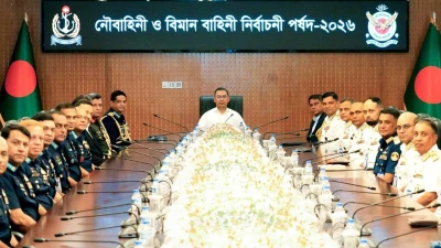 রাজনৈতিক মতাদর্শের ঊর্ধ্বে থেকে পদোন্নতির নির্দেশ প্রধানমন্ত্রীর