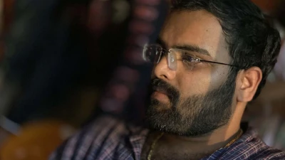 বিয়ে ও সিনেমার প্রতিশ্রুতি দিয়ে যৌন সম্পর্ক, গ্রেপ্তার পরিচালক