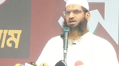 ঘাড় ধরতে বিন্দুমাত্র হাত কাঁপবে না