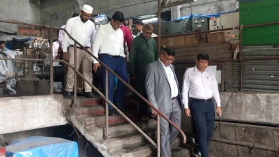 ঠাকুরগাঁও সুগারমিল পরিদর্শন করলেন বিএসএফআইসি চেয়ারম্যান