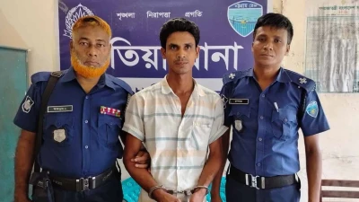 হাতিয়াতে ফেরিঘাট থেকে ১৮০০ লিটার চোরাই ডিজেল জব্দ, গ্রেপ্তার ১