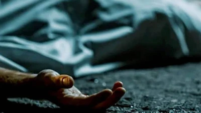 শিমগাছ খাওয়া নিয়ে বিরোধে গরম মাড়ে নারীকে ঝলসে দিলেন স্বজনরা