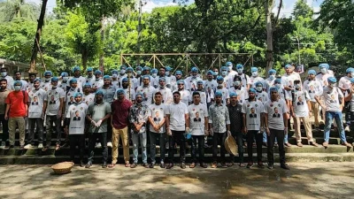 জবিতে ছাত্রদল নেতা সুমনের নেতৃত্বে ডেঙ্গু প্রতিরোধে পরিচ্ছন্নতা অভিযান