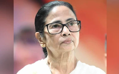 মমতার রাজনৈতিক জীবনের অভিশপ্ত দিন শুক্রবার, খোয়ালেন দলীয় নাম ও প্রতীক