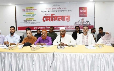 ভিন্নমত বাক্‌স্বাধীনতা দমনে সাইবার আইন সংশোধন করতে চায় সরকার