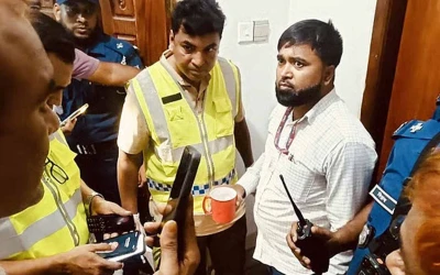 শিশুর আঙুল কাটলেন কনস্টেবল, স্ত্রীসহ গ্রেপ্তার