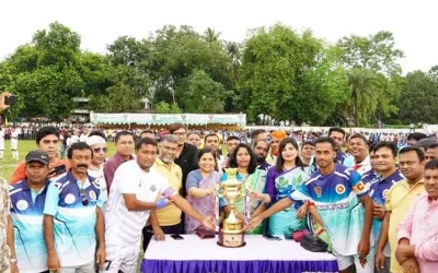 ডিসি গোল্ড কাপ ফুটবল টুর্নামেন্টে চ্যাম্পিয়ন আলমডাঙ্গা