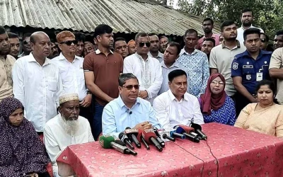 বেহেশতের টিকিট বিক্রেতারাই সারের কৃত্রিম সংকট তৈরী করেছে