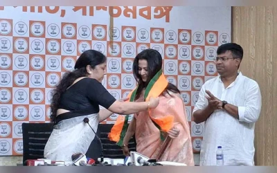 বিজেপিতে যোগ দিলেন কোয়েল মল্লিক