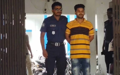শ্রীনগরে শশুর বাড়িতে গৃহবধূকে নির্যাতনের অভিযোগ বাঁচাতে গিয়ে মা বোন আহত: গ্রেফতার  ১