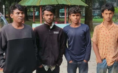 পঞ্চগড় সীমান্তে অবৈধপথে ভারত যাওয়ার সময় আটক ৪