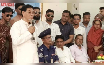 কিশোর গ্যাংকে উল্টিয়ে ঝুলিয়ে দেবেন: চিফ হুইপ