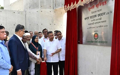 ওসমানী উদ্যানে ‘জুলাই স্মৃতিস্তম্ভ’ উদ্বোধন করলেন প্রধানমন্ত্রী