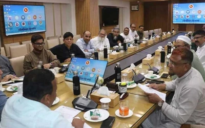 মন্ত্রীর সঙ্গে বৈঠকের পর আমরণ অনশন স্থগিত
