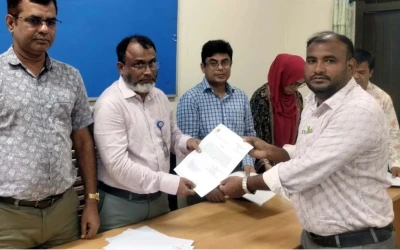 আধুনিক গানের পর পল্লীগীতিতে গীতিকার রেজাউল করিম জীবন